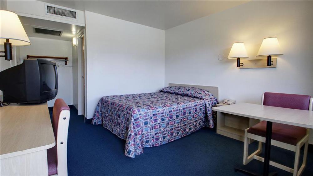 Econo Lodge ミッドベール 部屋 写真