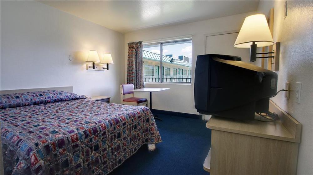 Econo Lodge ミッドベール 部屋 写真