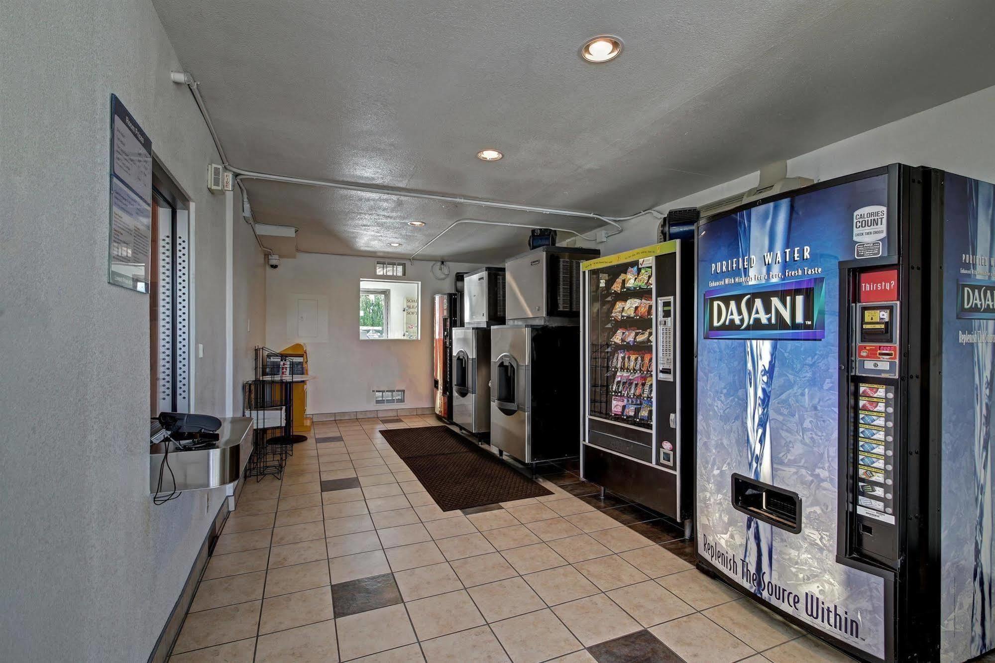 Econo Lodge ミッドベール エクステリア 写真