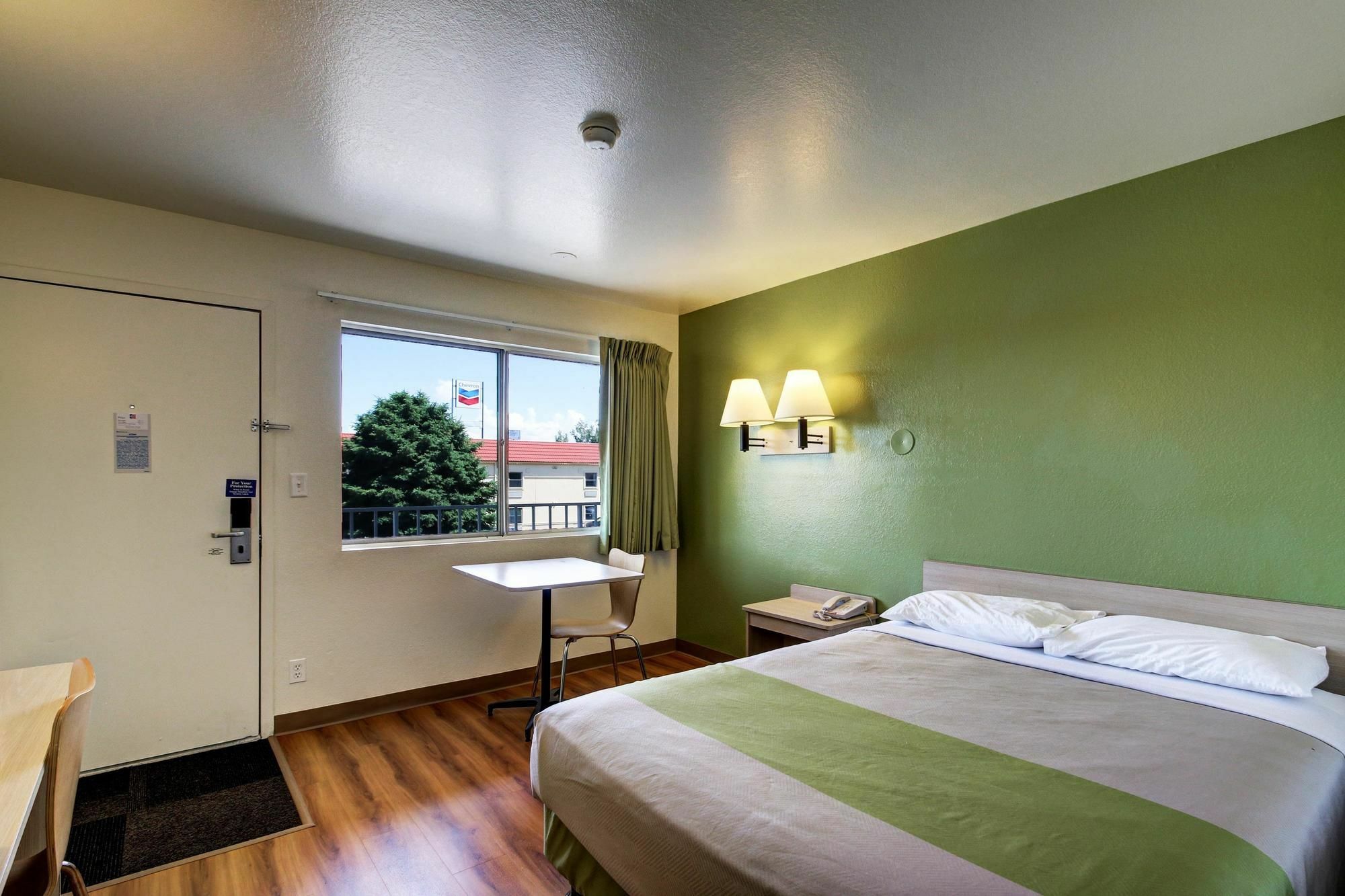 Econo Lodge ミッドベール エクステリア 写真